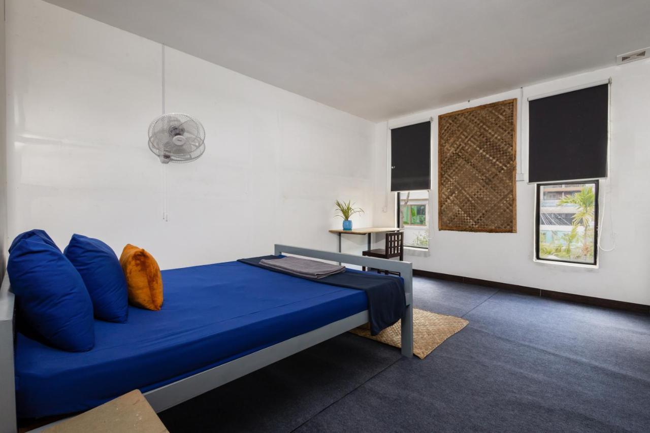 เวิร์ลด์ วอล์คเกอร์ โฮสทัล Apartment เสียมราฐ ภายนอก รูปภาพ